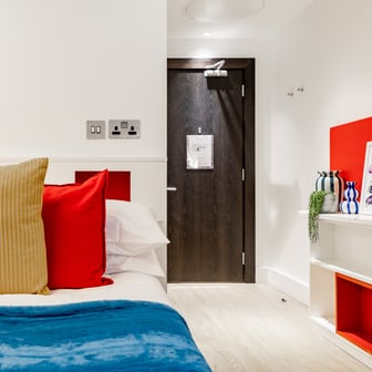 Premium En Suite - Image 3